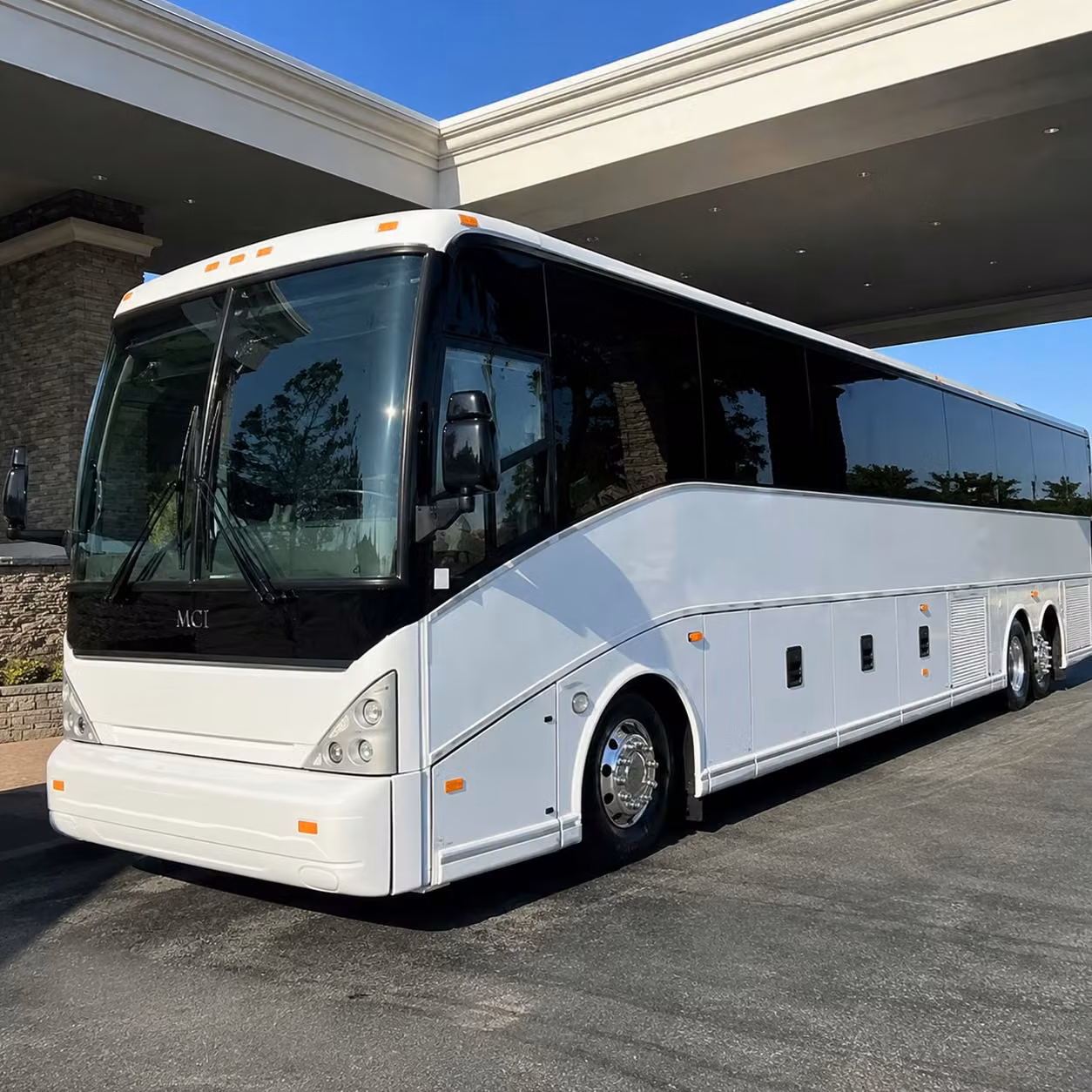 group bwi airport shuttles that run on your schedule